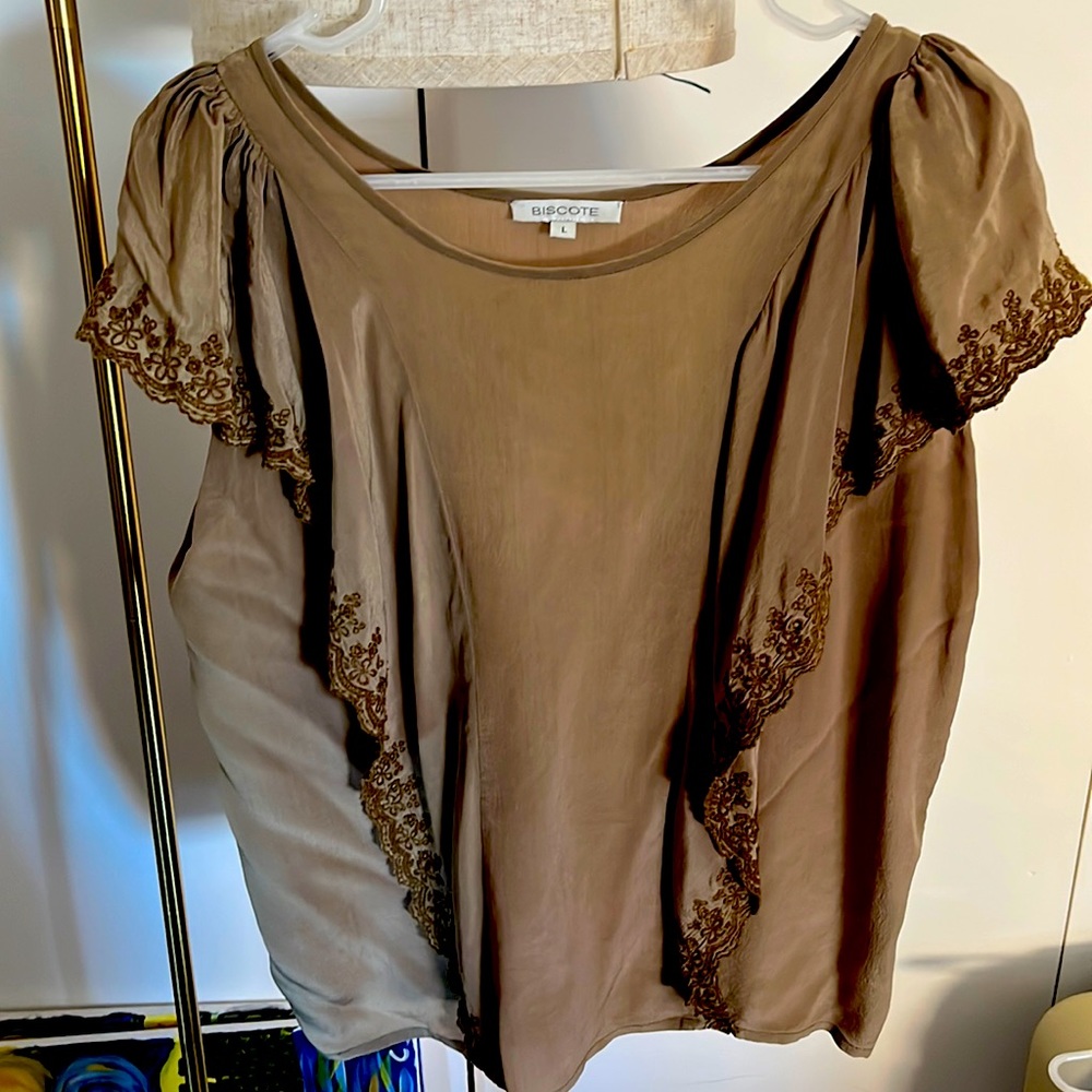 Biscote Ruffle Blouse  size L